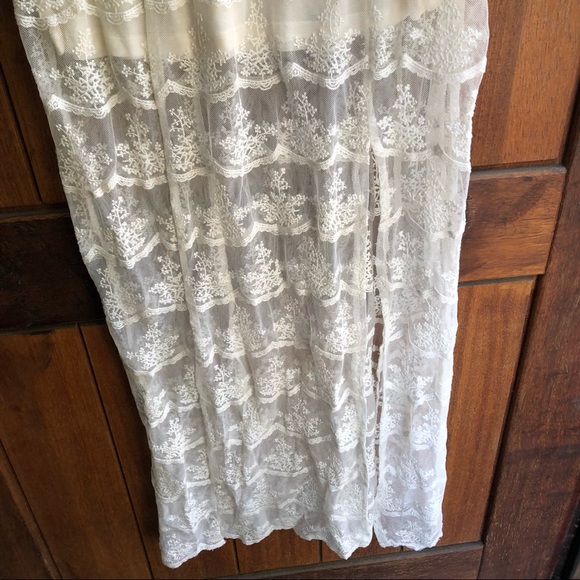 Cream Lace Maxi Dress - Picture 4 of 6